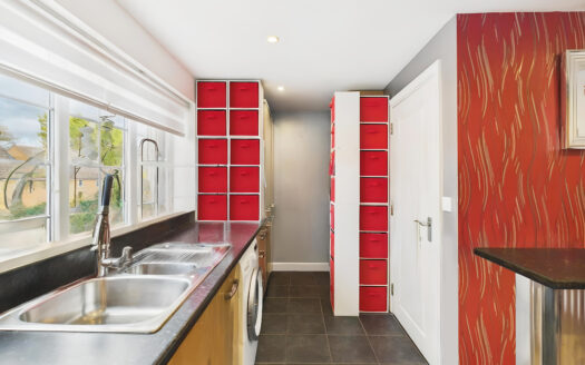 Franklins, Maple Cross, WD3