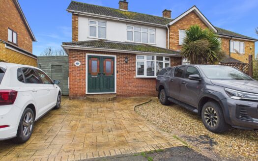 Firsview Drive, Northampton, NN5