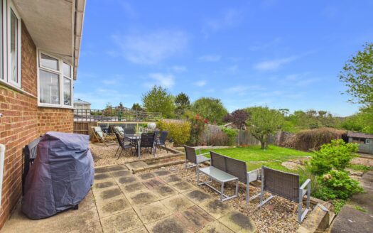 Woodside Avenue, Northampton, NN3