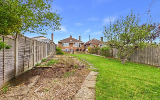 Woodside Avenue, Northampton, NN3